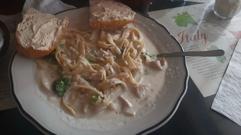 Fettuccine Alfredo with Chicken